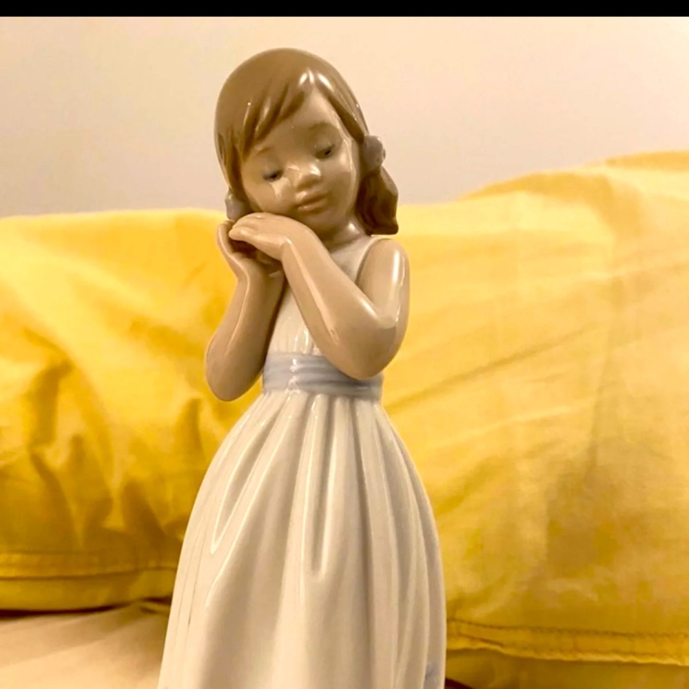 (No.3) lladro figurines with box